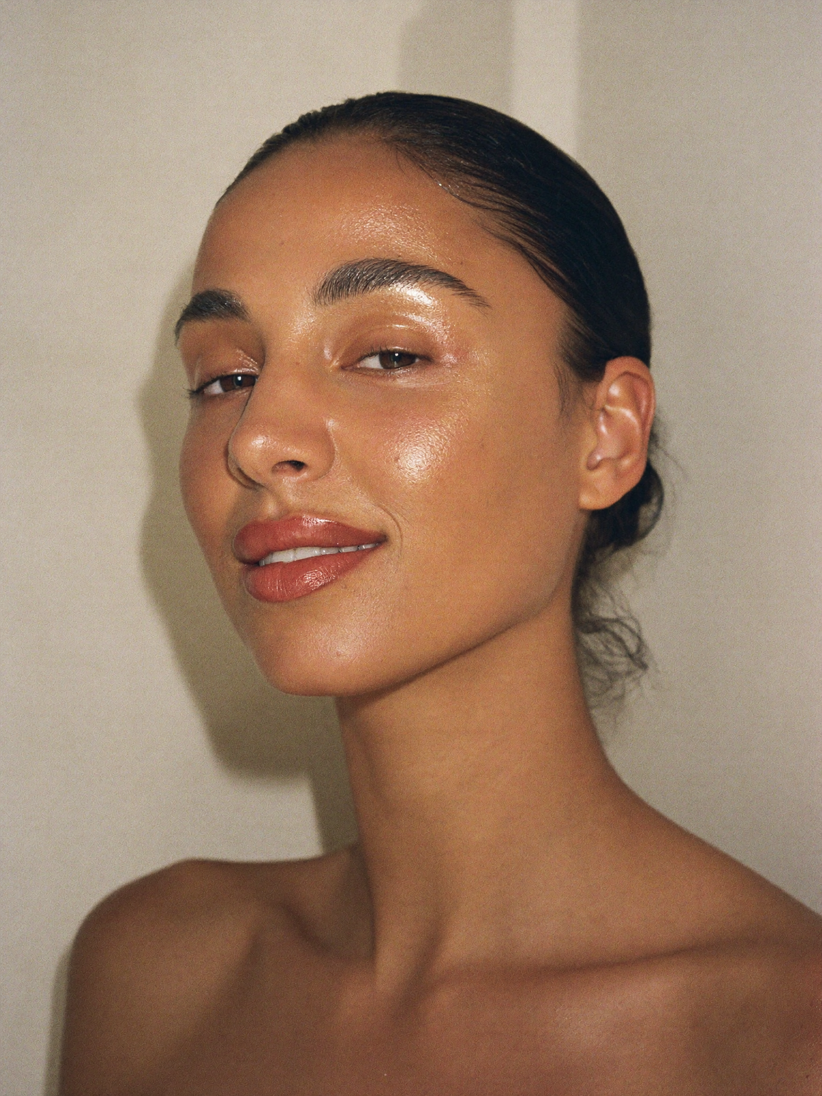 The Summer Edit — the complete SAIA summer look: tint, glaze, liner and highlighter